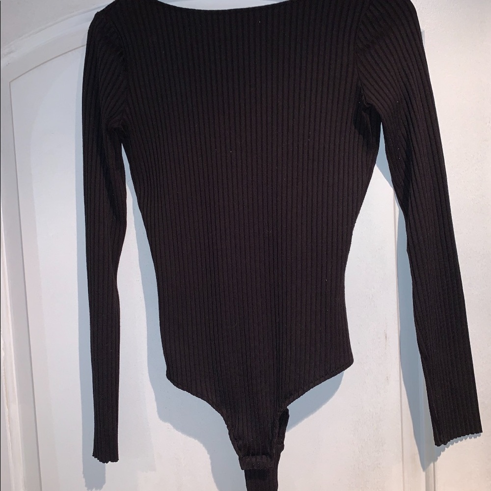 Clothes - Picture 9 of 16